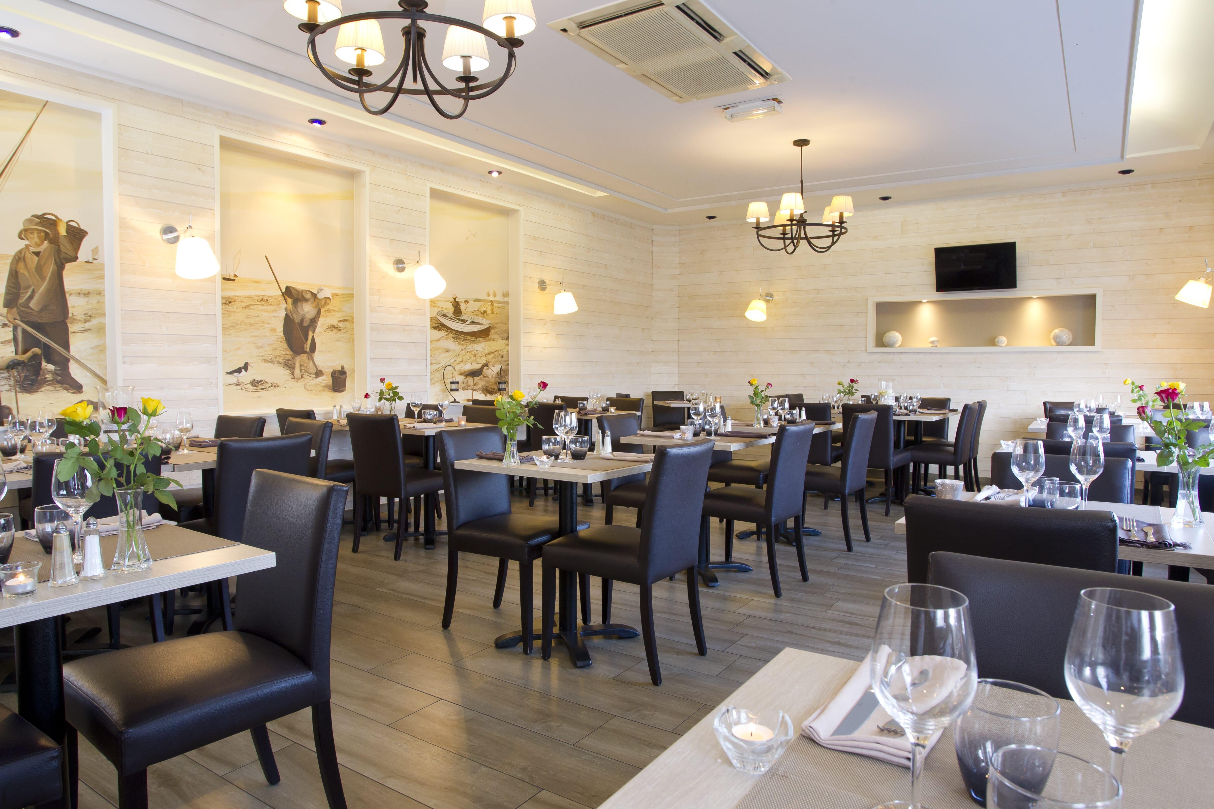 סן-ואלרי-סור-סום Hotel Du Port Et Des Bains מראה חיצוני תמונה